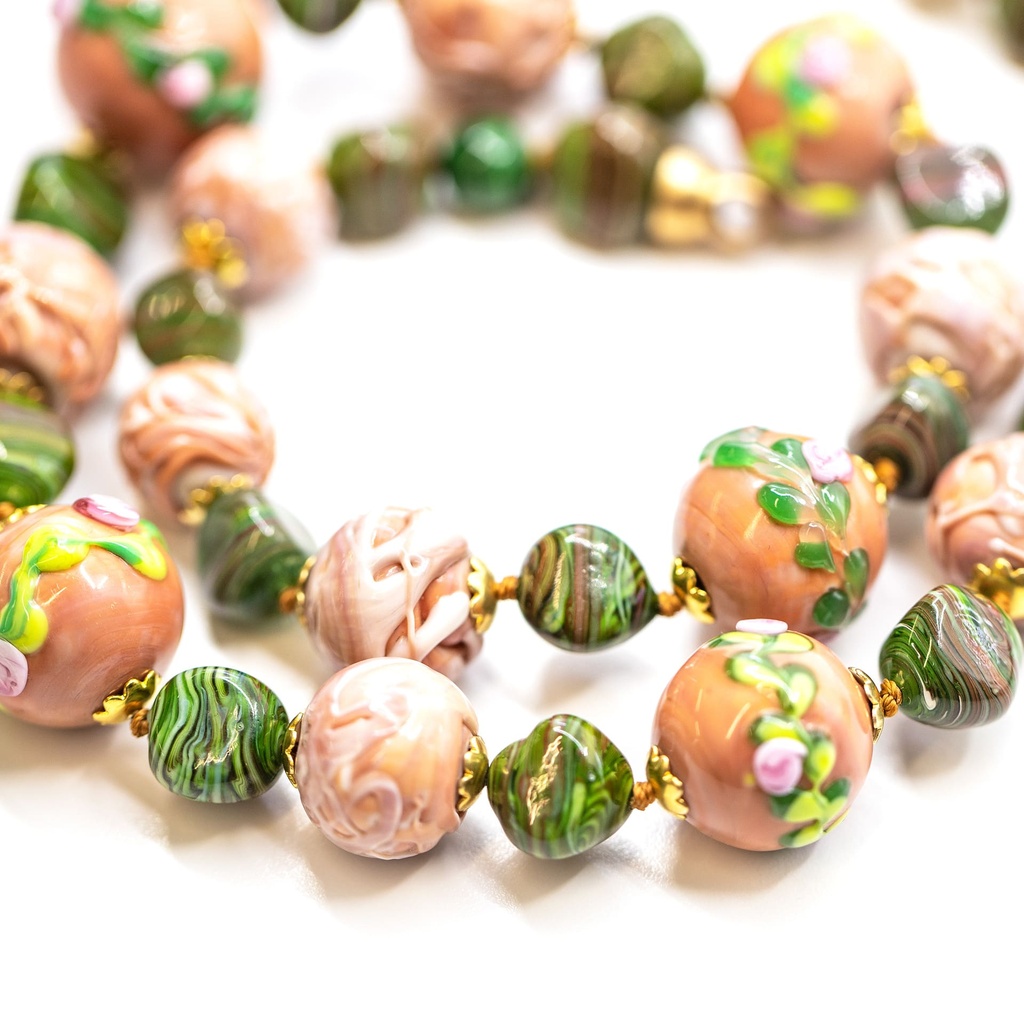 Collier Serenissima Mocenigo: brins et boutons de roses