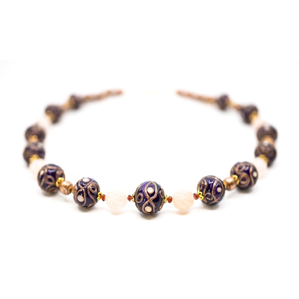 Collana Serenissima Rezzonico: il vetro e le pietre semipreziose