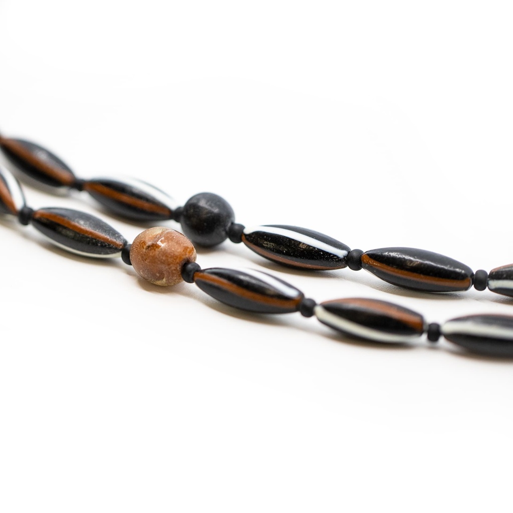 Collana Perle Etniche e di Baratto con olivette a finitura anticata