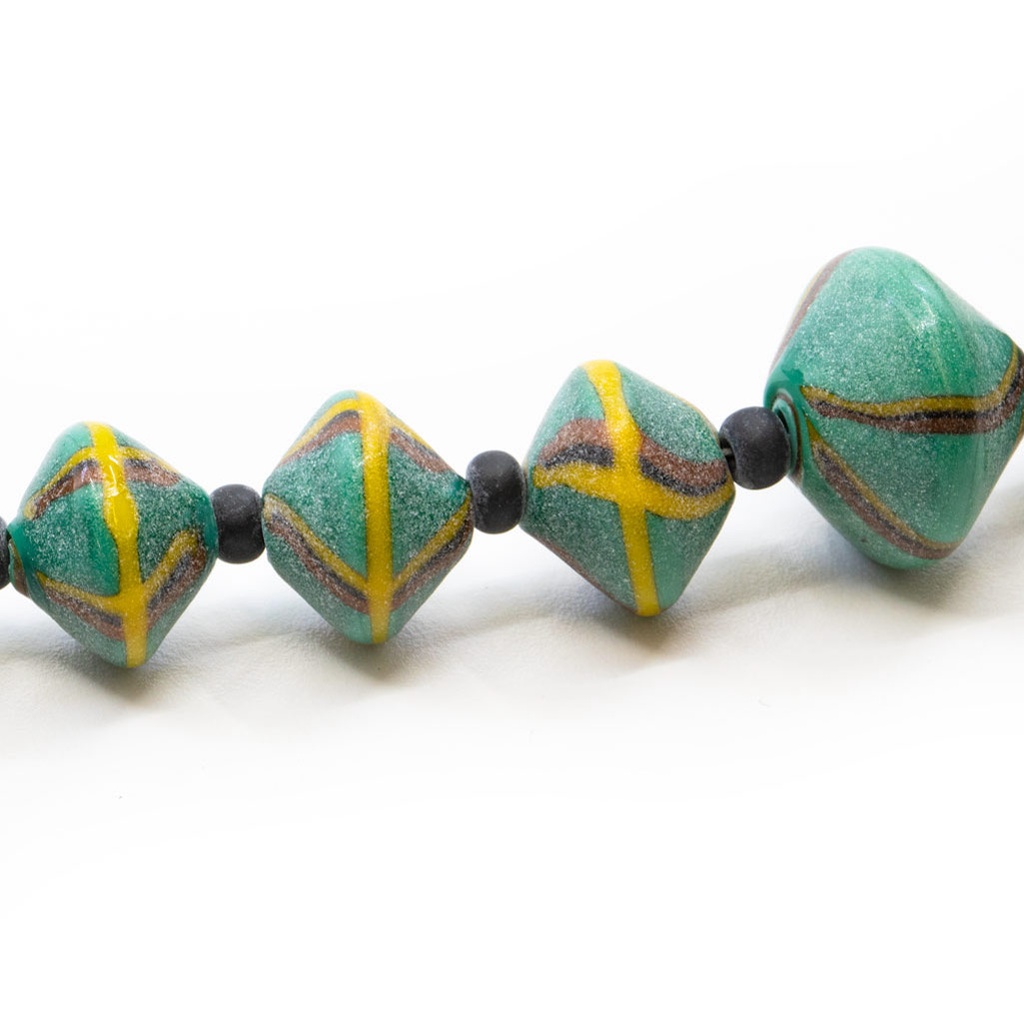 Collana Perle Etniche e di Baratto