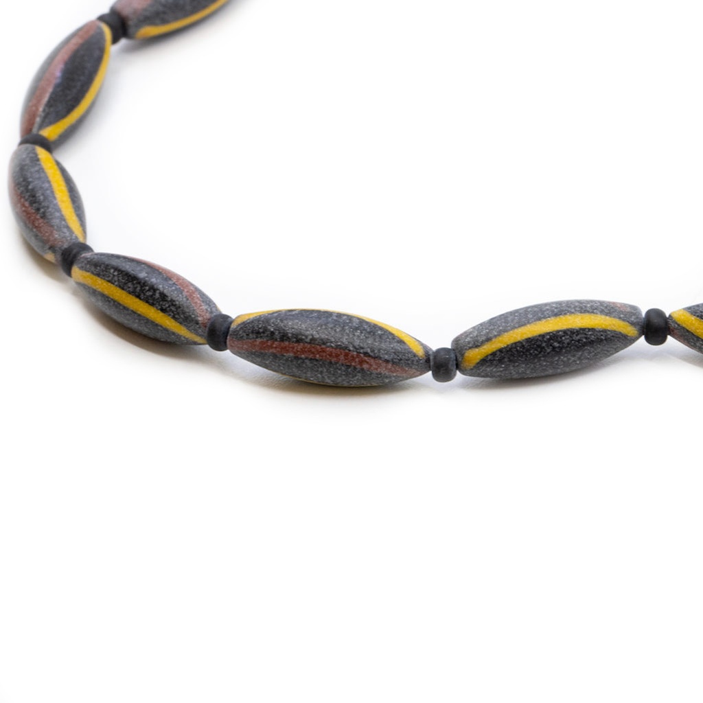 Collana Perle Etniche e di Baratto con olivette a finitura anticata