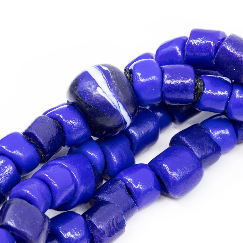 Collana Ispirazioni d’Africa composta da tre fili di perle originali