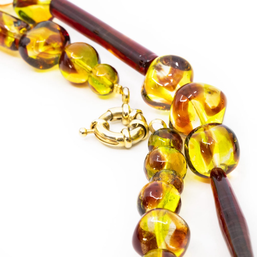 Collana La Mostra rossa dal design contemporaneo