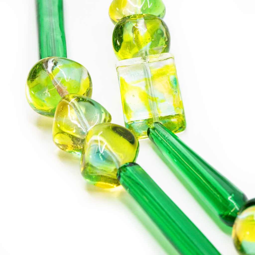 Collana La Mostra verde dal design contemporaneo