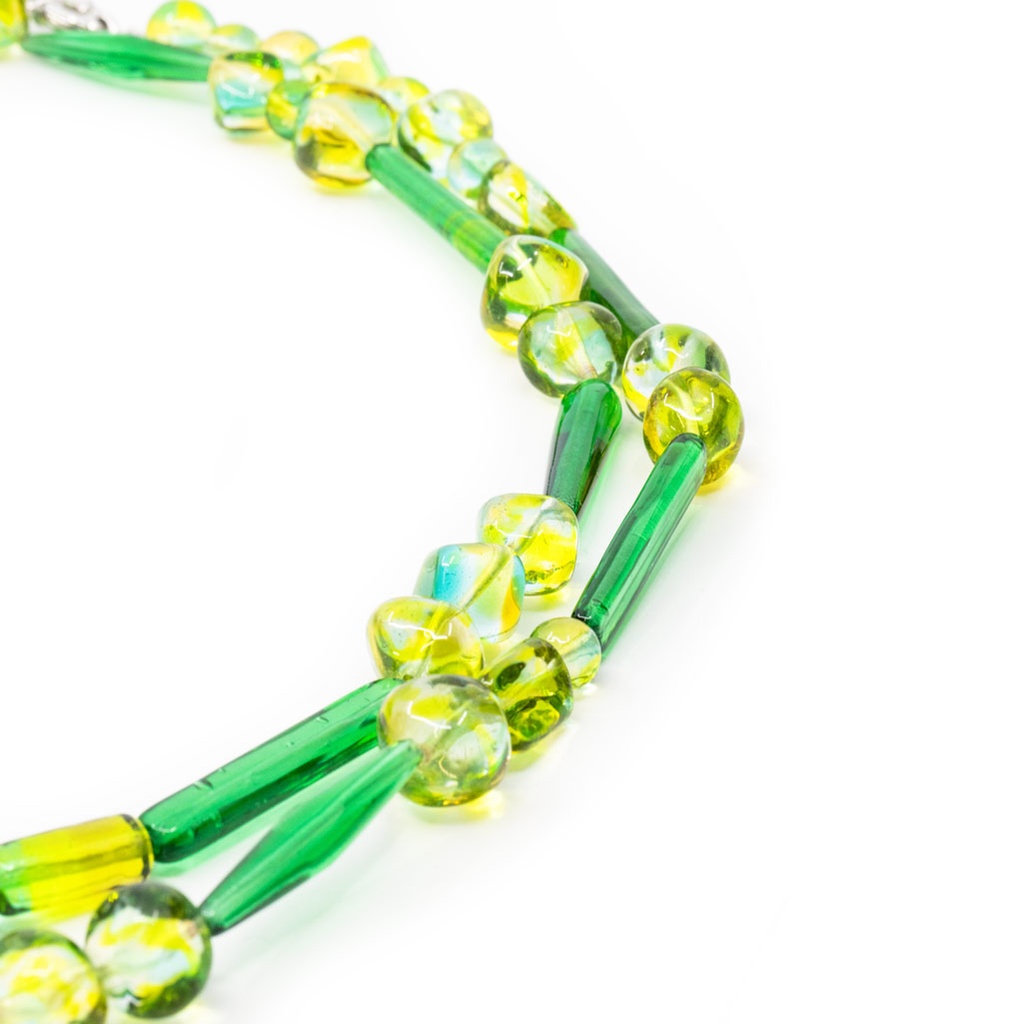 Collana La Mostra verde dal design contemporaneo
