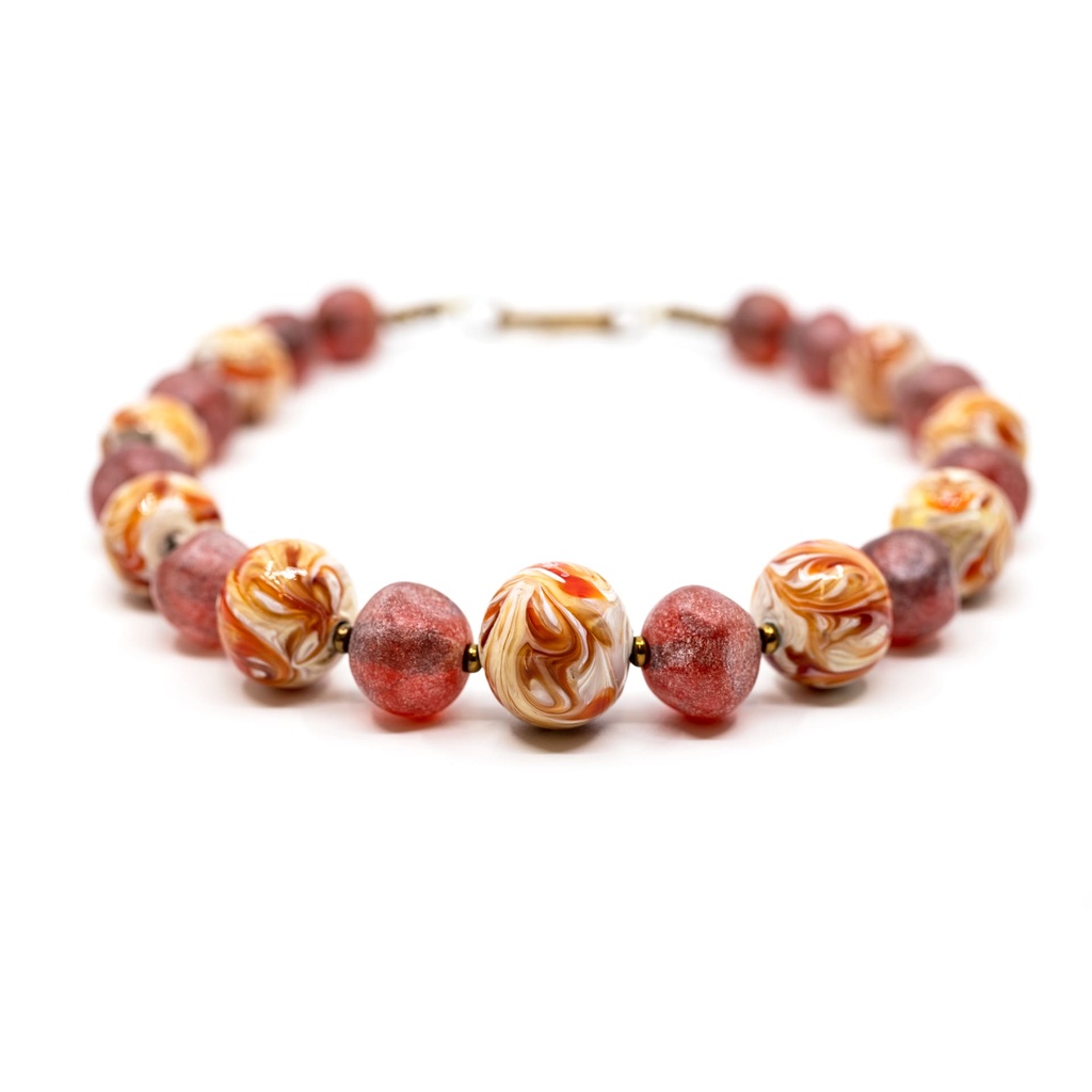 Collana Alchimia Upcycling con perle nei toni del rosso