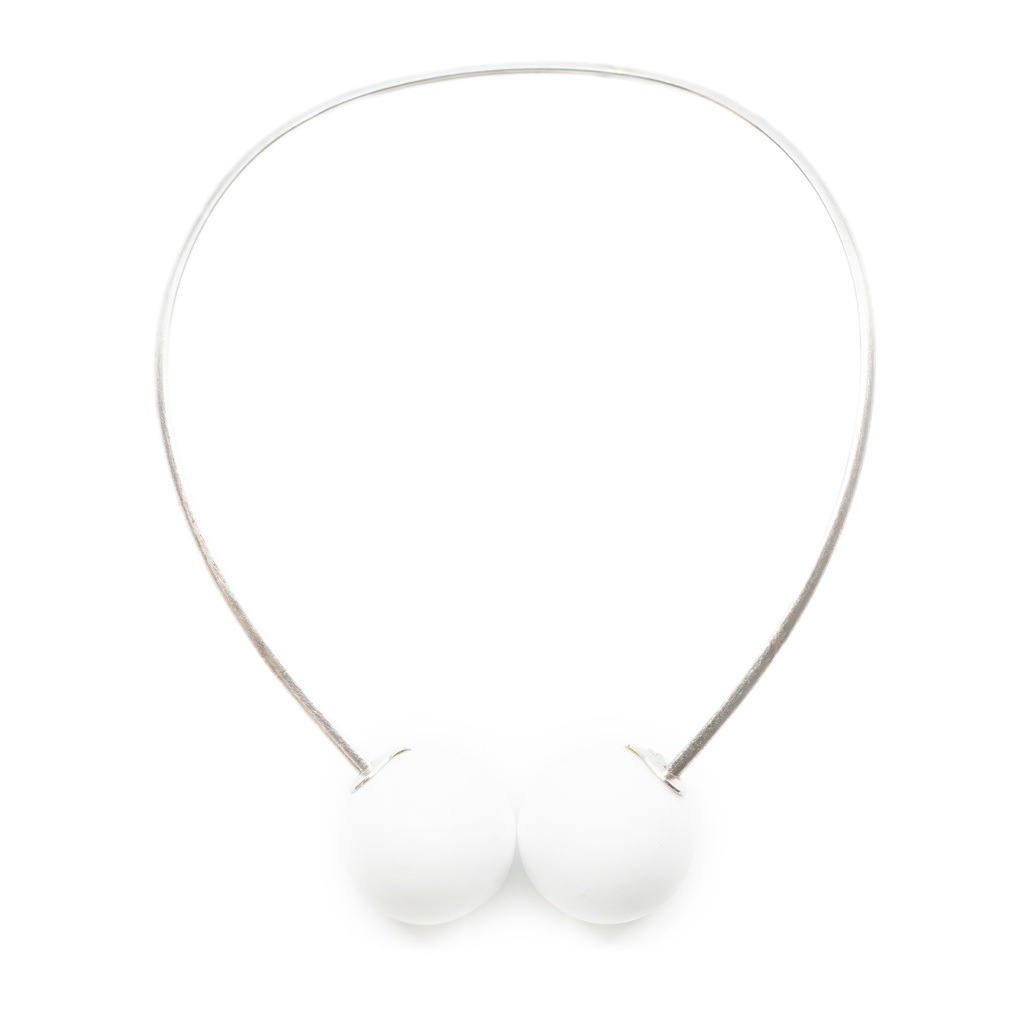 Alchimia choker: glass art meets essential design